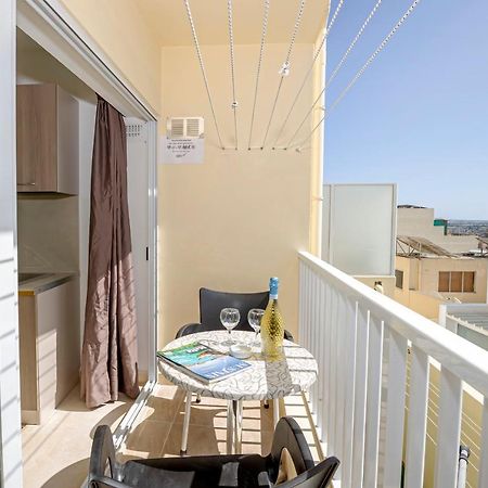 Summer Breeze Comfort Sunny Apartments Close To The Sandy Beaches - By Getawaysmalta Mellieha Luaran gambar