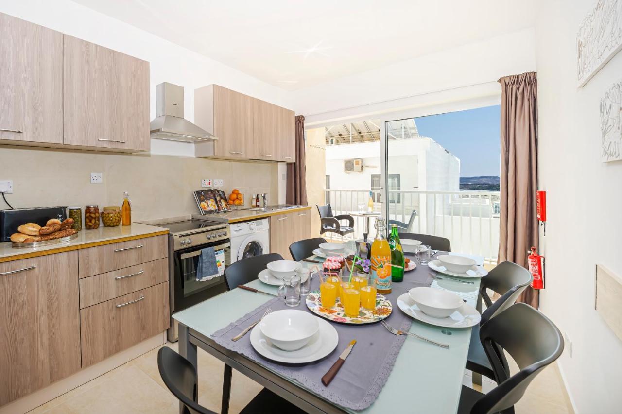 Summer Breeze Comfort Sunny Apartments Close To The Sandy Beaches - By Getawaysmalta Mellieha Luaran gambar
