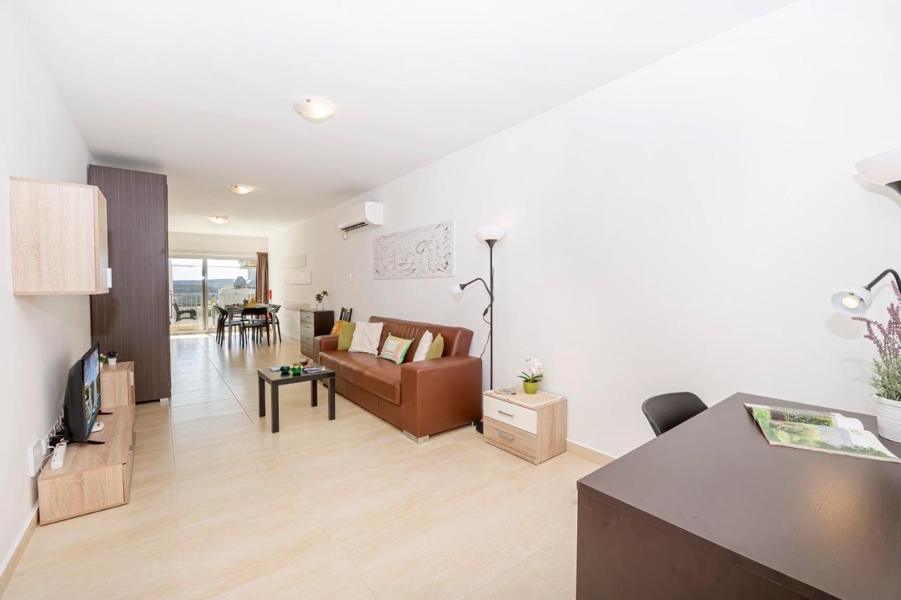 Summer Breeze Comfort Sunny Apartments Close To The Sandy Beaches - By Getawaysmalta Mellieha Luaran gambar