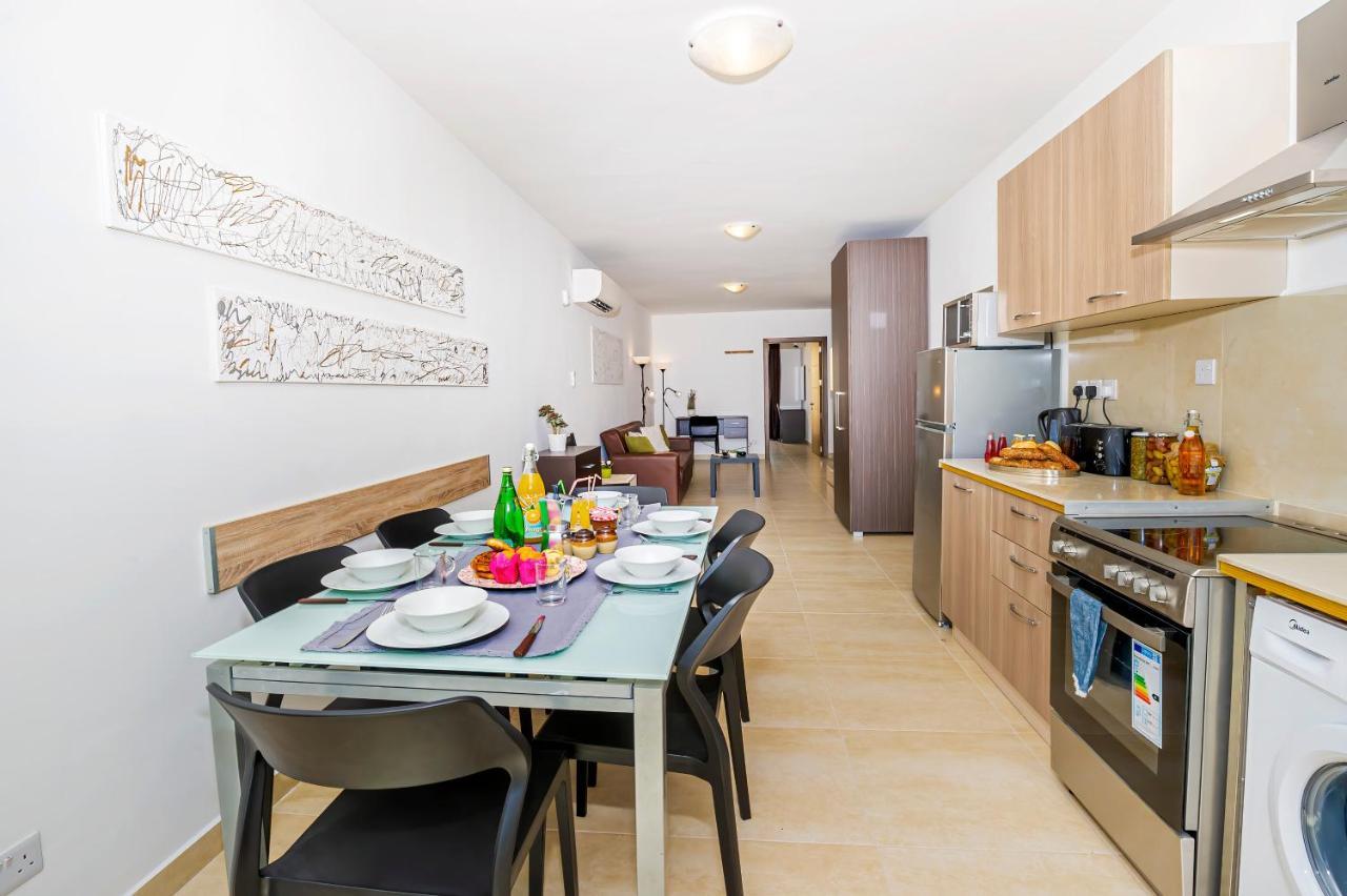 Summer Breeze Comfort Sunny Apartments Close To The Sandy Beaches - By Getawaysmalta Mellieha Luaran gambar
