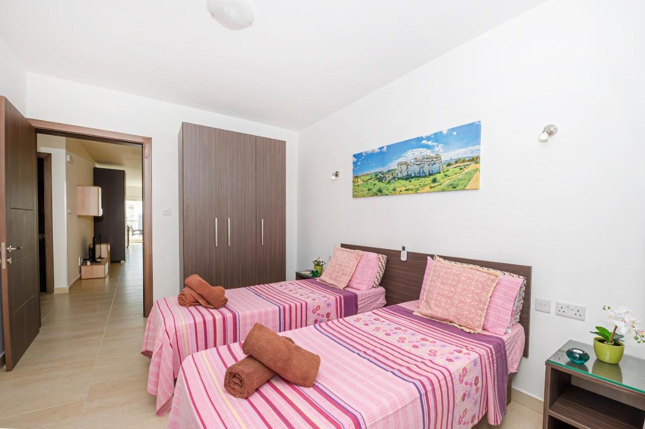 Summer Breeze Comfort Sunny Apartments Close To The Sandy Beaches - By Getawaysmalta Mellieha Luaran gambar