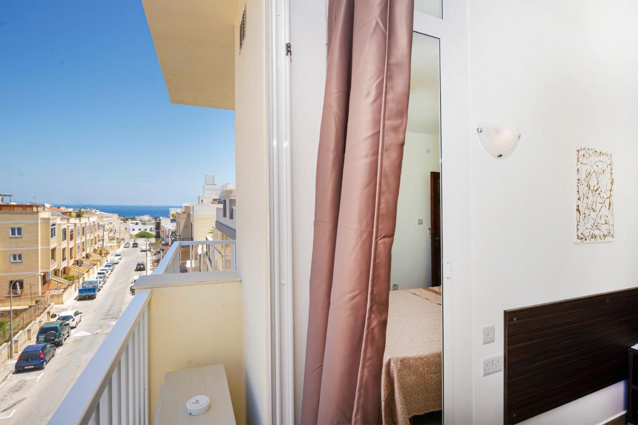 Summer Breeze Comfort Sunny Apartments Close To The Sandy Beaches - By Getawaysmalta Mellieha Luaran gambar